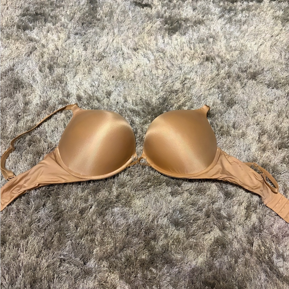 Victoria's Secret bombshell bra